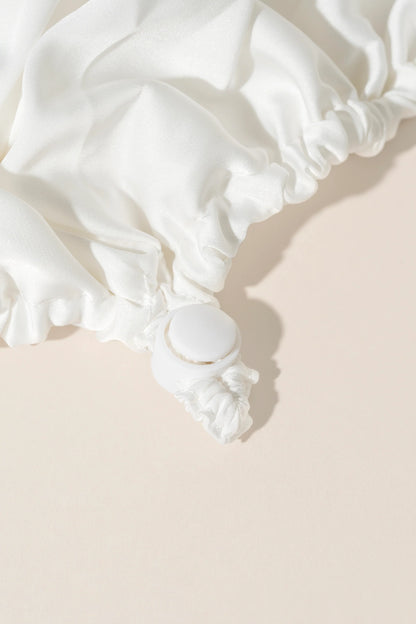 Bonnet de satin