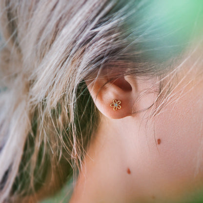 Boucles d'oreilles à tige - Petites fleurs et cristal