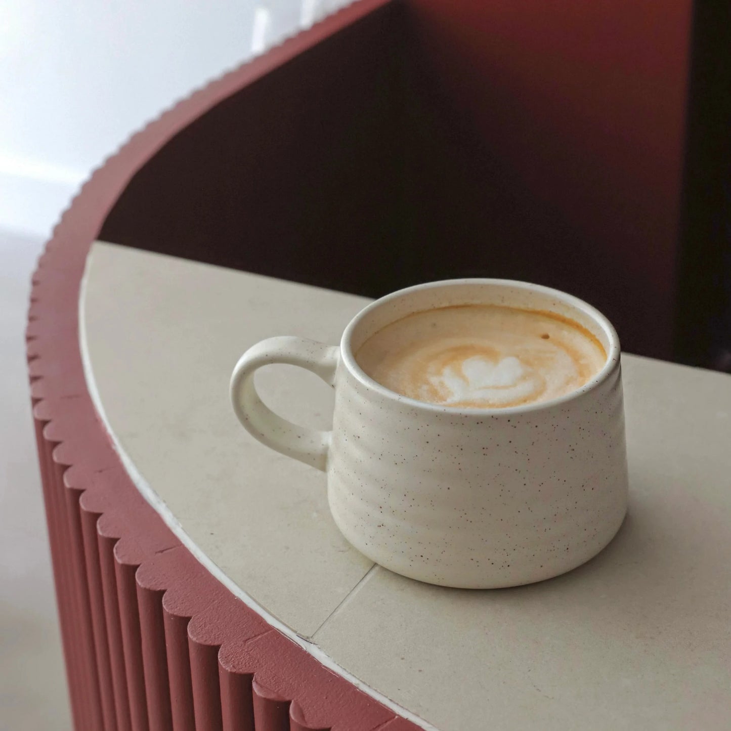 Tasse à latté XL mouchetée