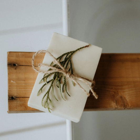 Savon au lait d'ânesse - Nature et cèdre